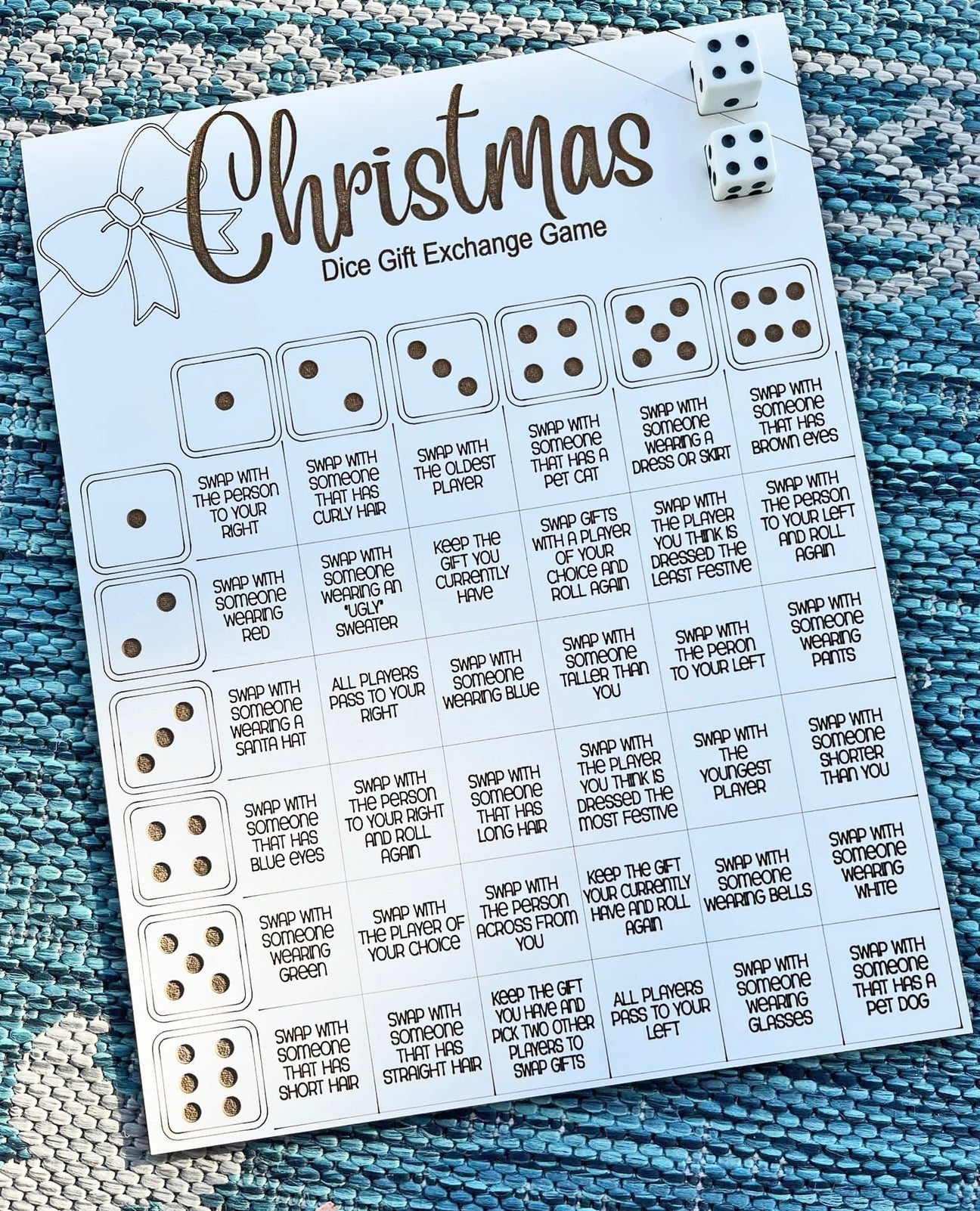 Tablero de juego de dados de intercambio de regalos