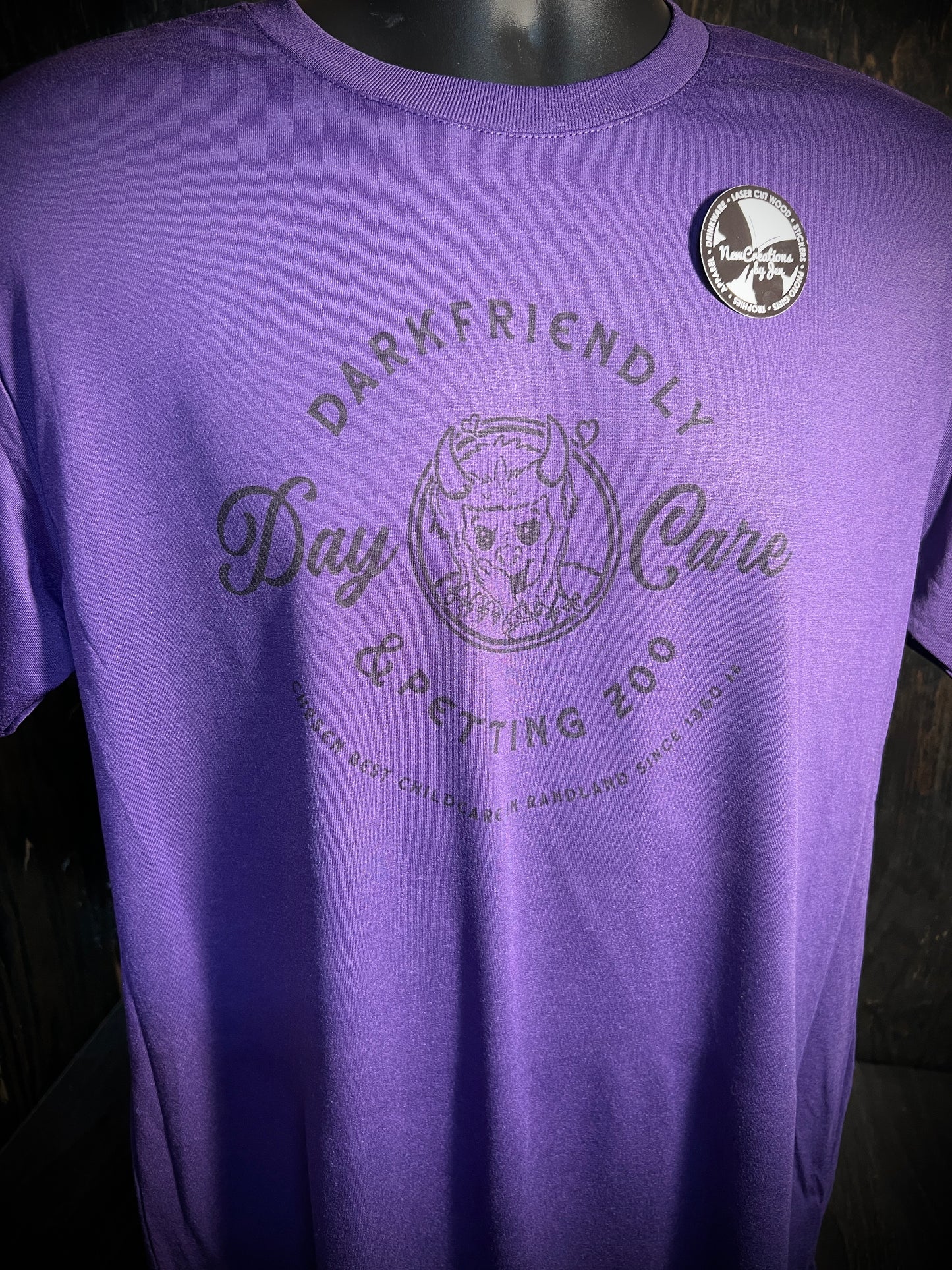 Darkfriendly Daycare & Petting Zoo - Wheel of Time Inspired  Souvenir Lightweight Tees