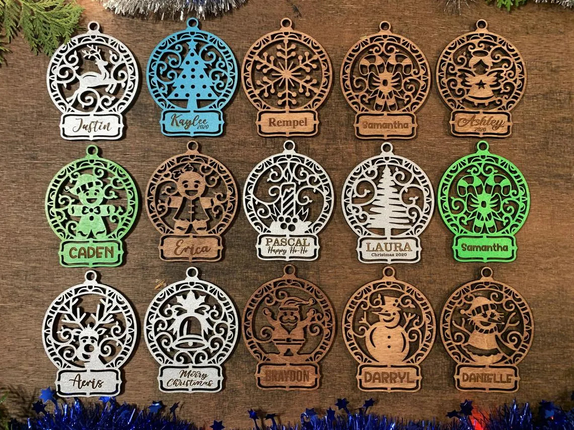 Adornos navideños únicos: genéricos o personalizados