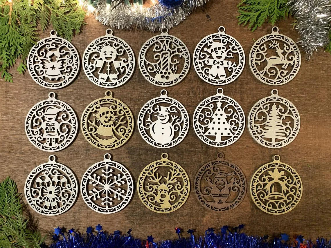Adornos navideños únicos: genéricos o personalizados