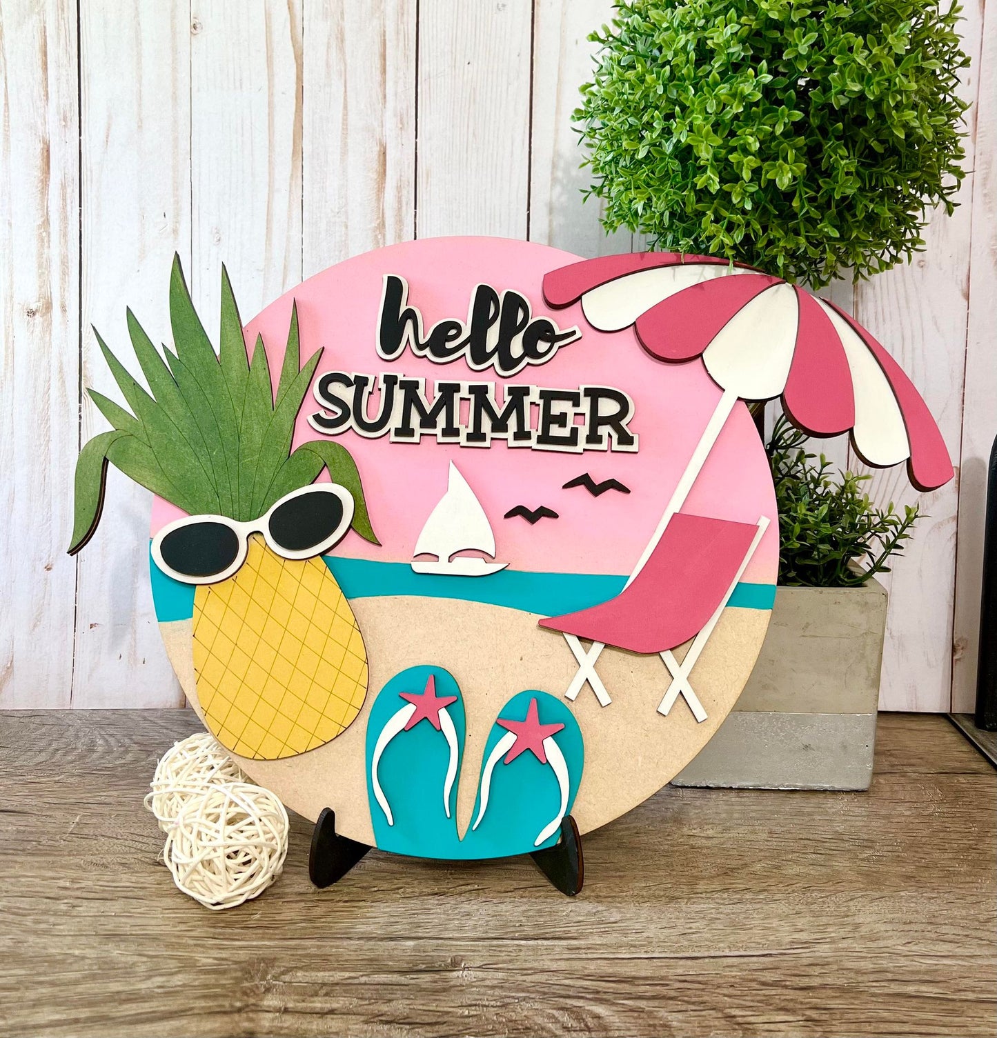 Hello Summer Beach Round Layers Sign