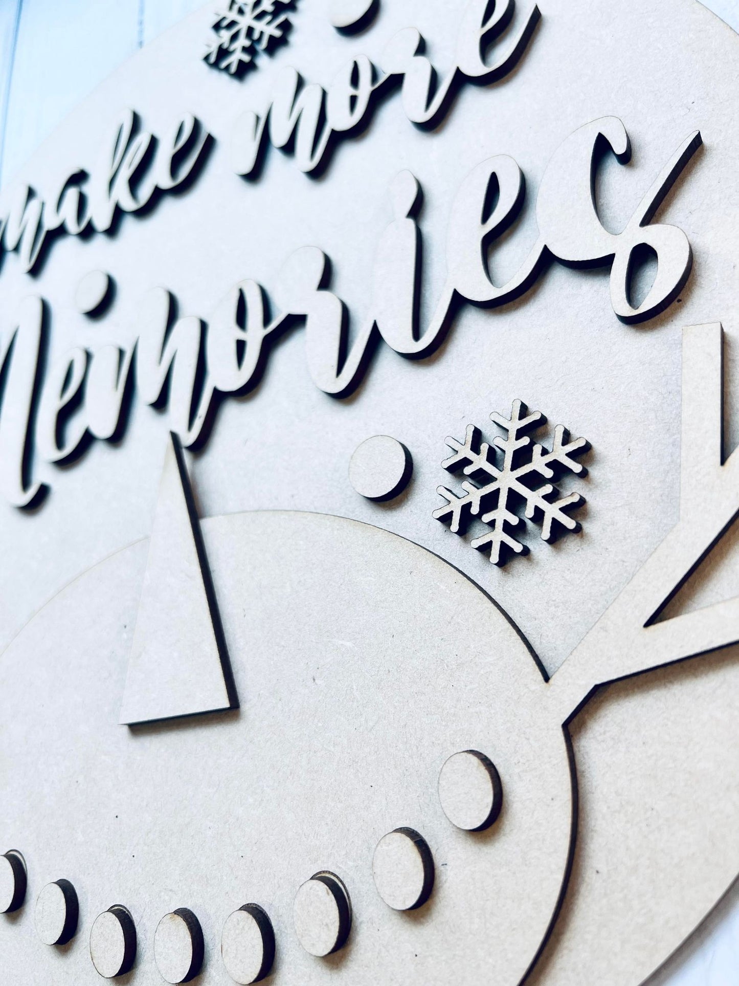 Make Memories Round Layers Sign
