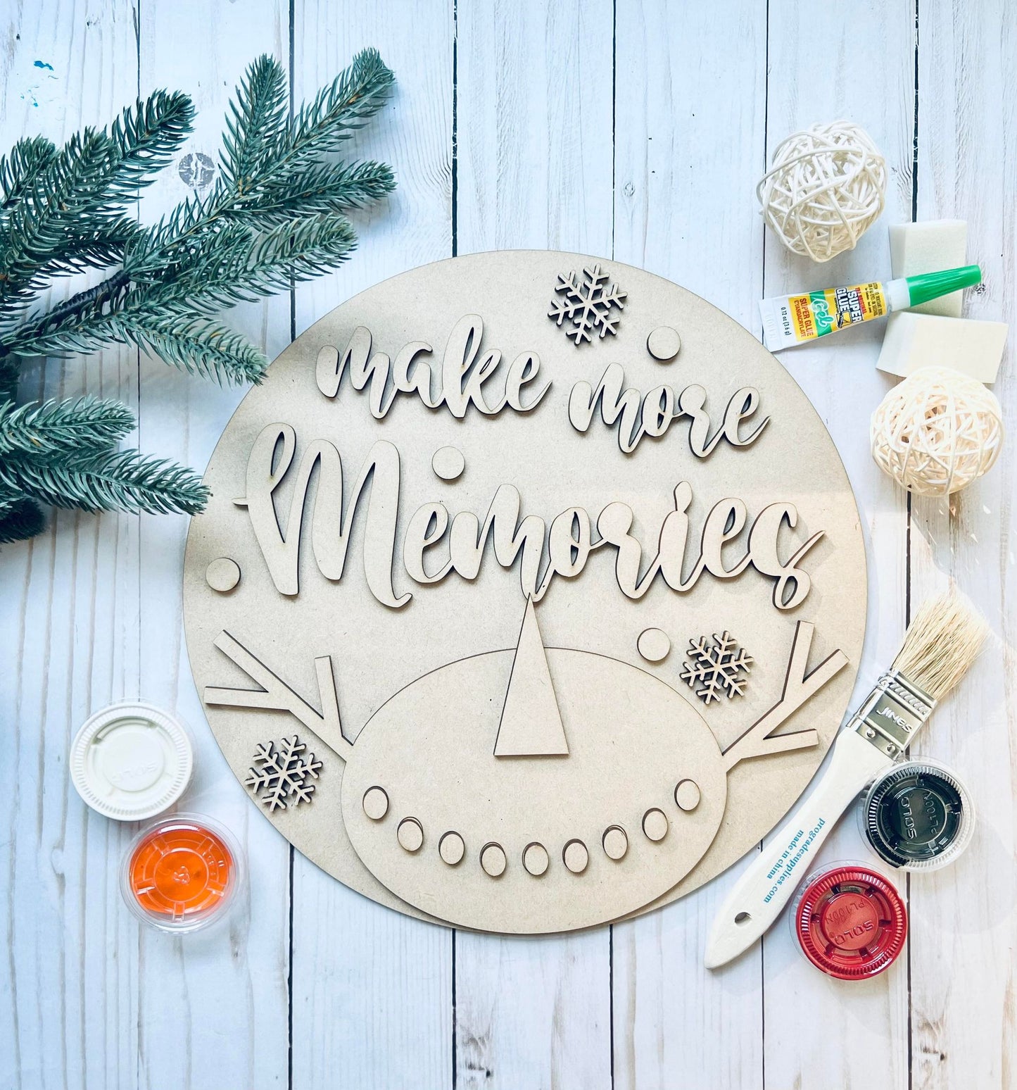 Make Memories Round Layers Sign