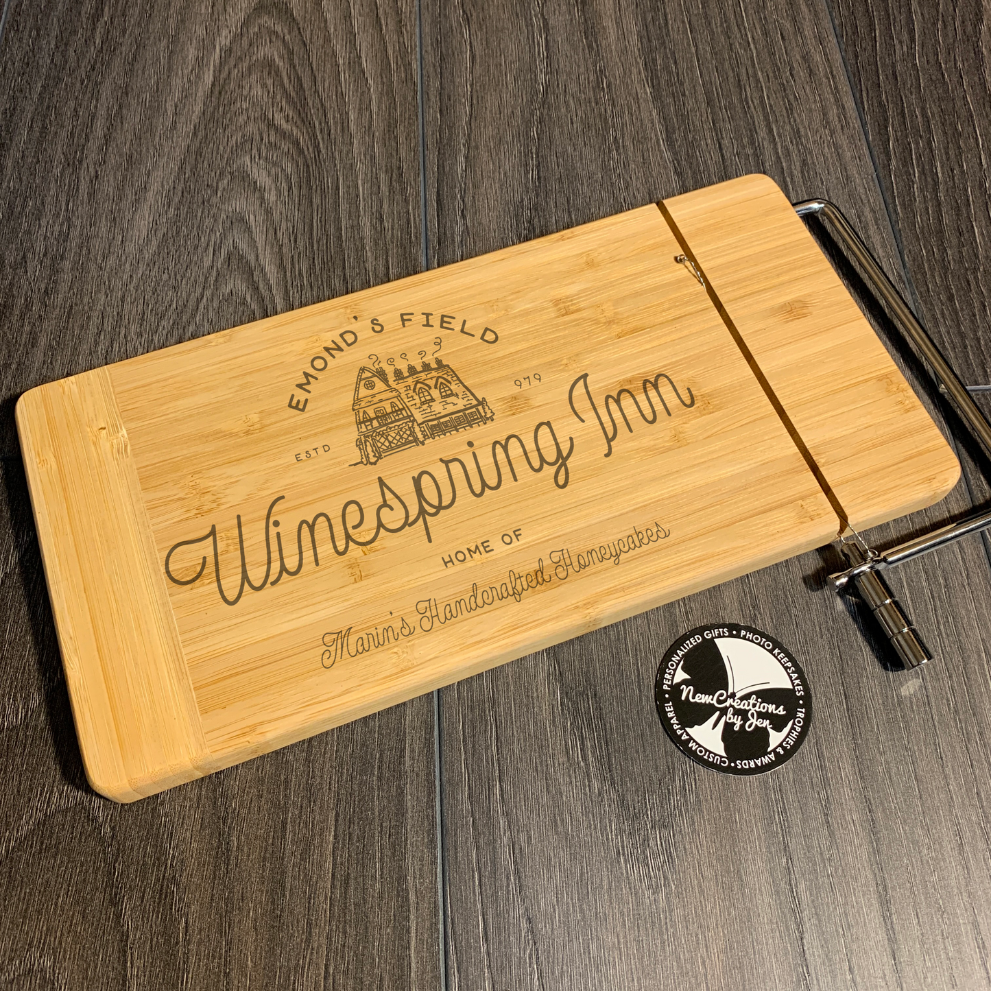 WWN Souvenir Series Bamboo Cutting Board with Cheese Slicer