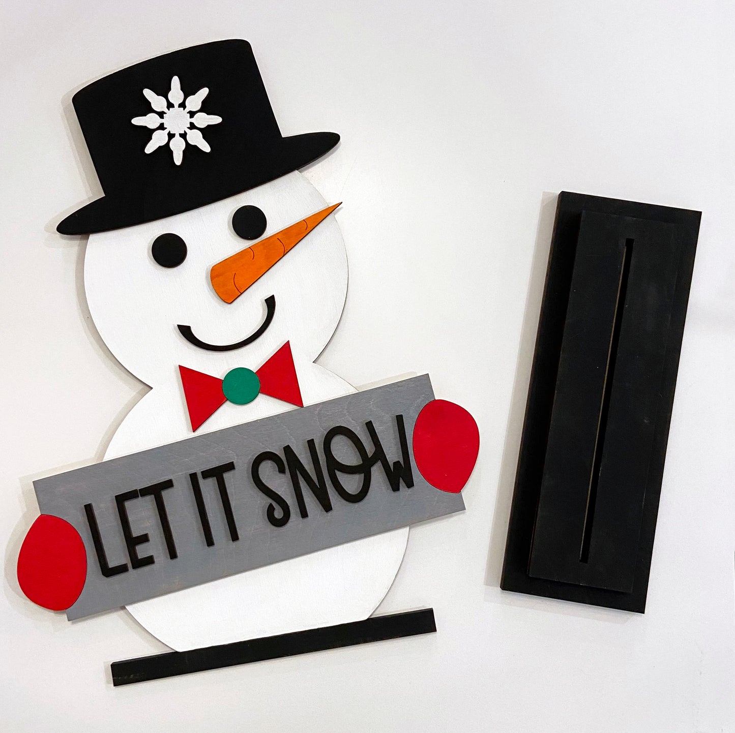 Decoración de estante con muñeco de nieve "Let it Snow" - Kit de madera listo para pintar
