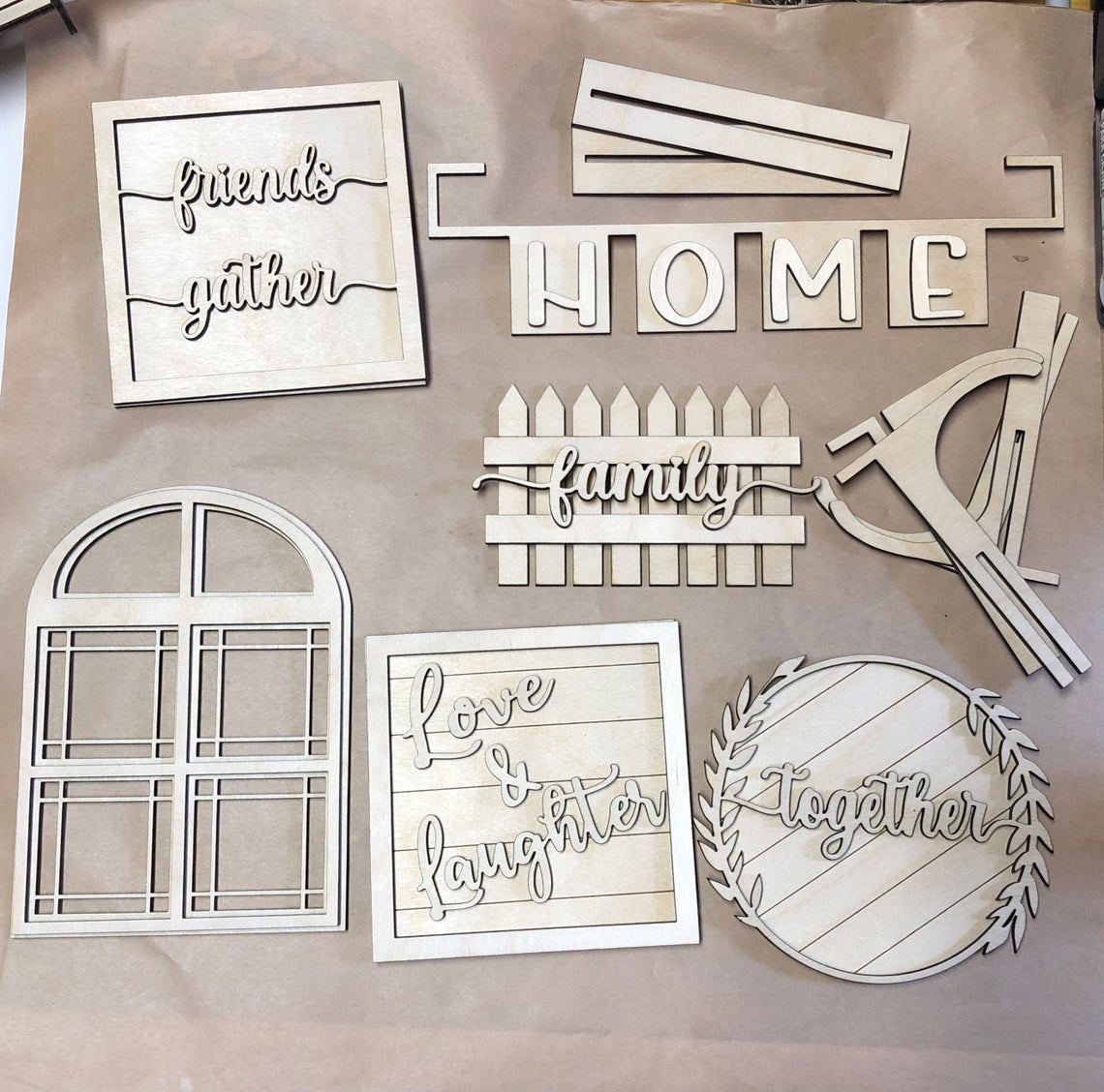 Kit de bandeja escalonada para casa de campo con puerta de granero