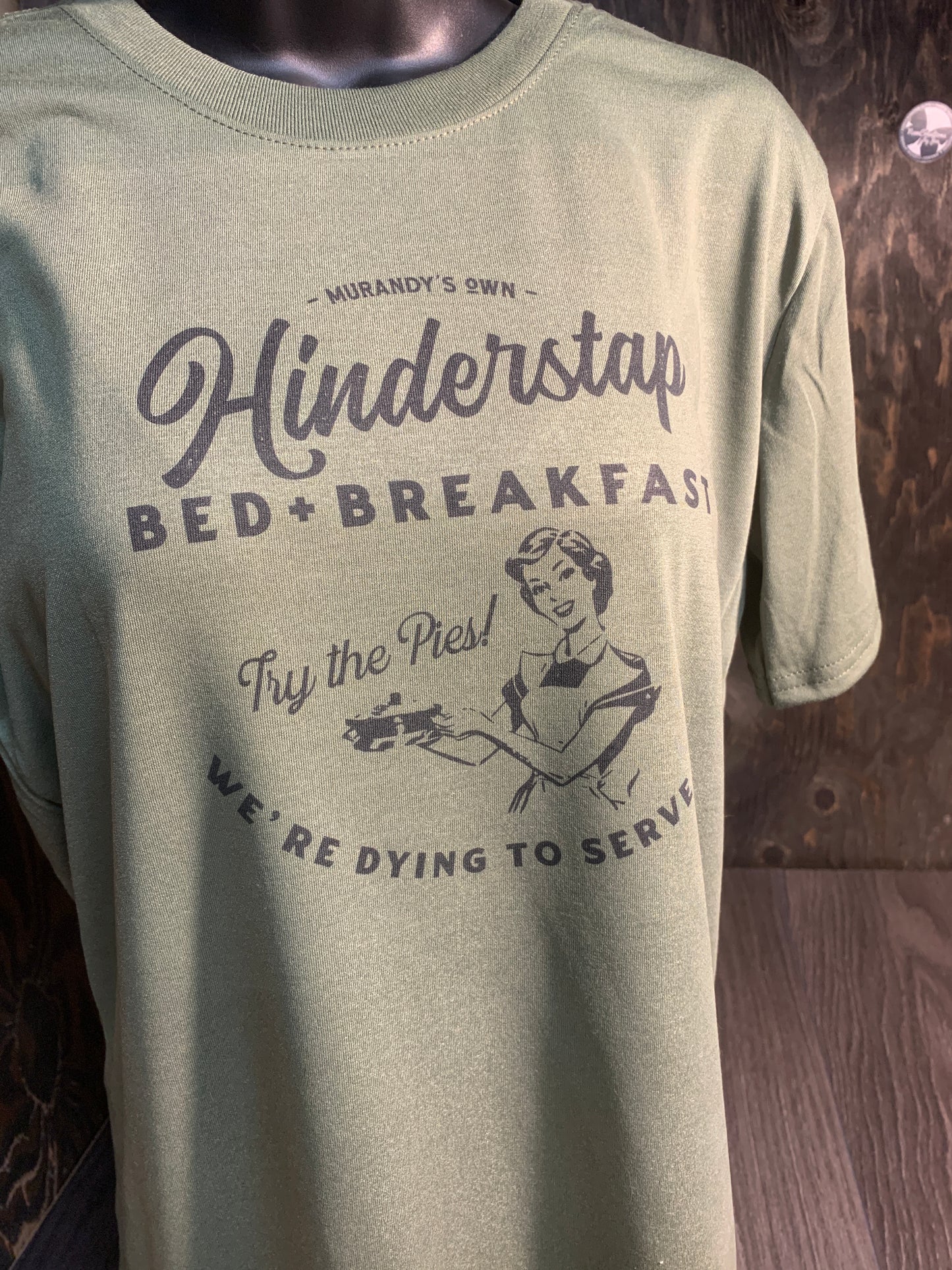 Hinderstap Bed & Breakfast - Wheel of Time Inspired Souvenir Lightweight Tees