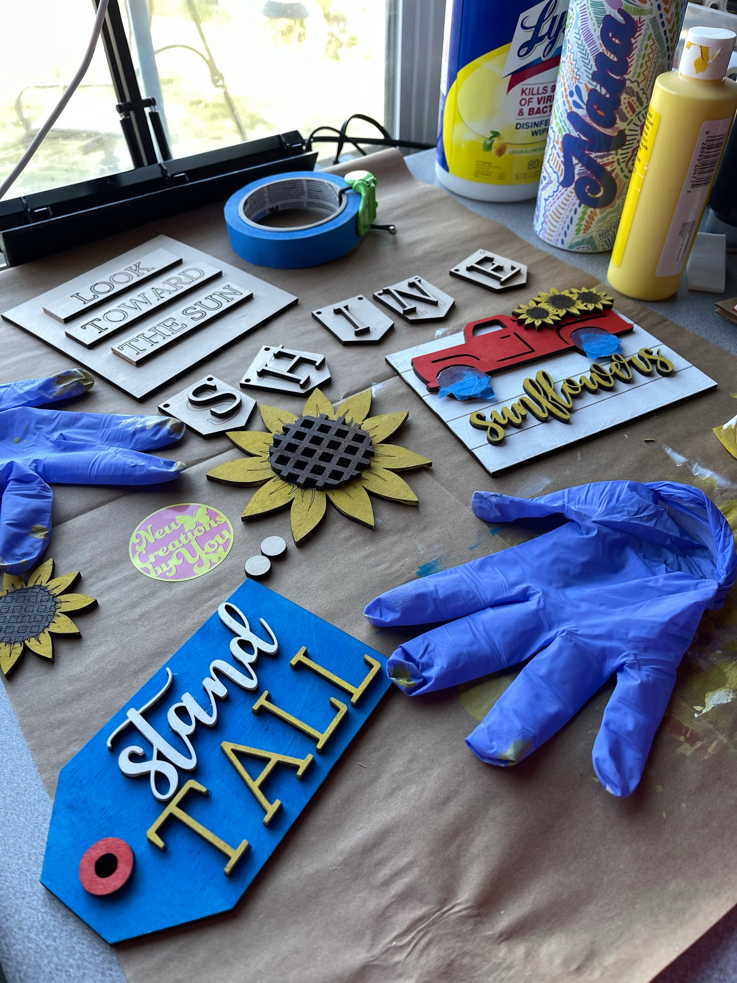 Sunflower Stand Tall Truck Tiered Tray Kit