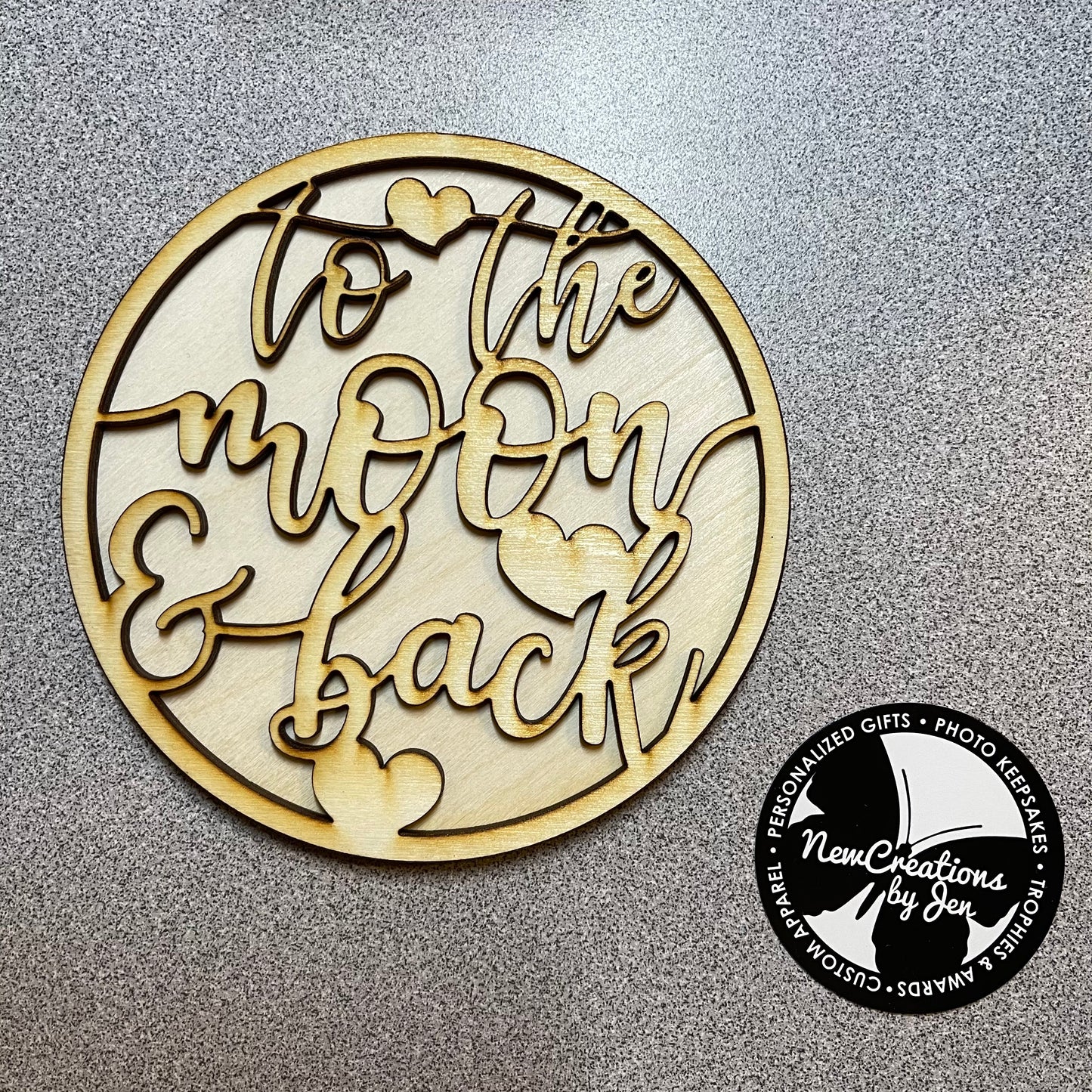 Inserto redondo "To The Moon and Back" listo para pintar