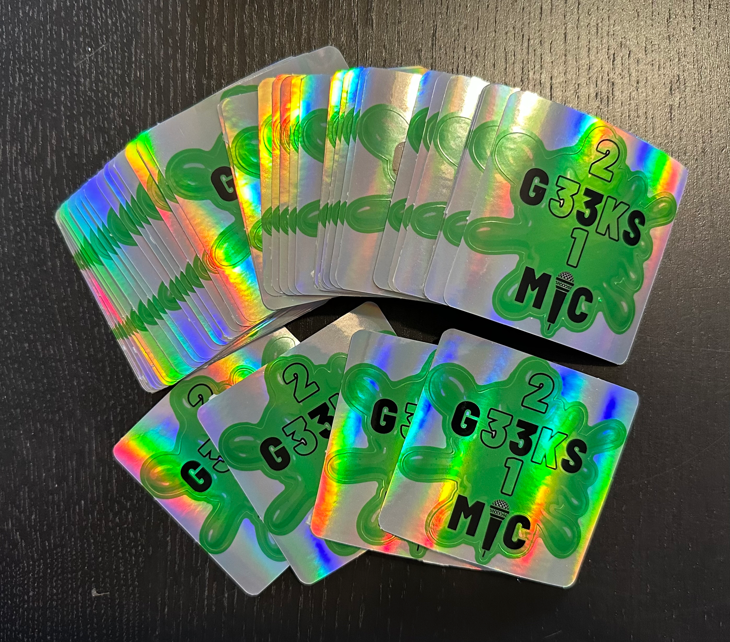 Holographic sticker for 2G33KS1MIC with a green splat