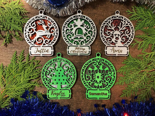 Adornos navideños únicos: genéricos o personalizados