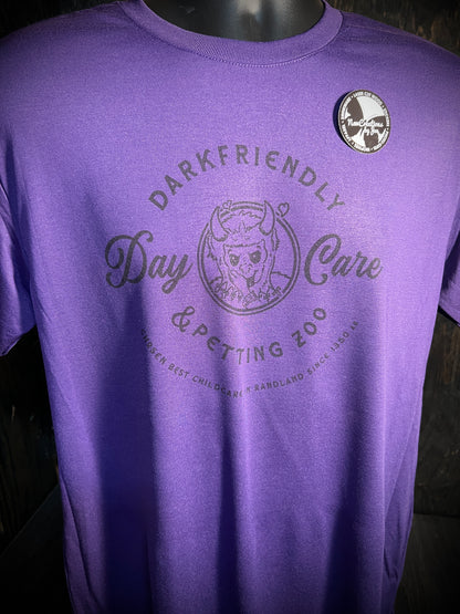 Guardería y zoológico de mascotas Darkfriendly: camisetas ligeras de recuerdo inspiradas en La Rueda del Tiempo