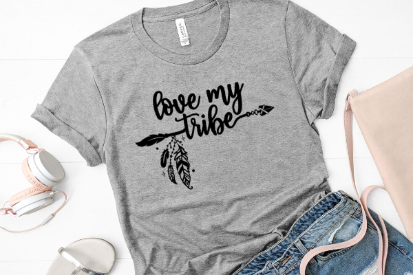 Camiseta premium BellaCanvas Love My Tribe