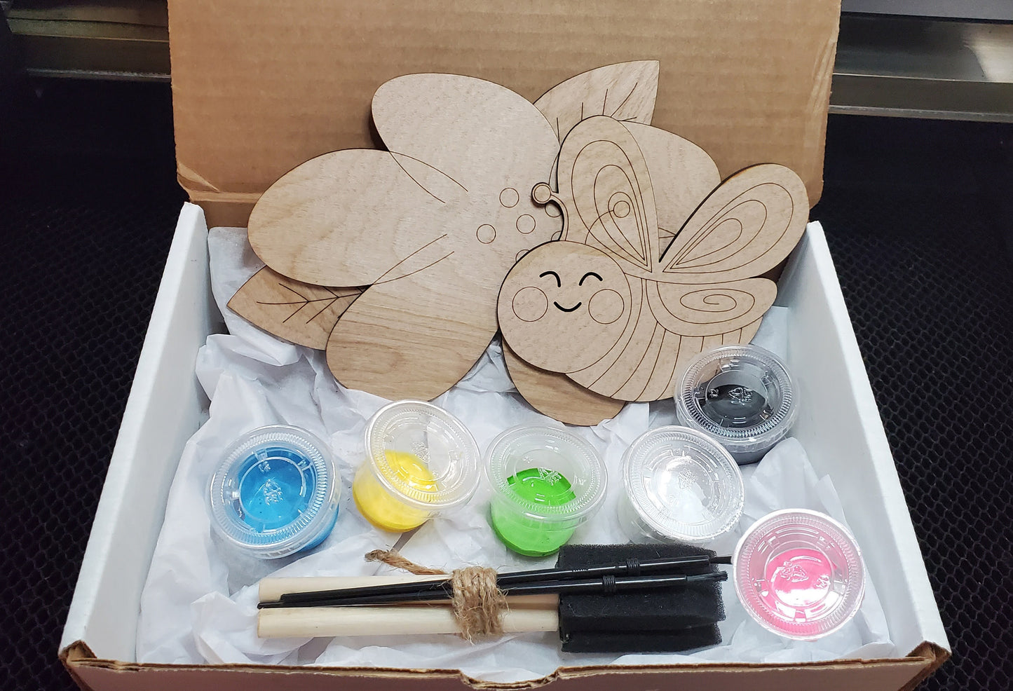 Happy Bee Mini Paint Kit