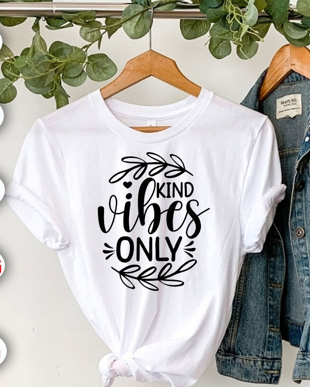 Camiseta Kind Vibes Only