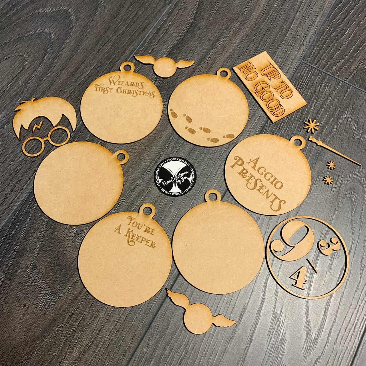 Juego de adornos de mago: kit de manualidades listo para pintar