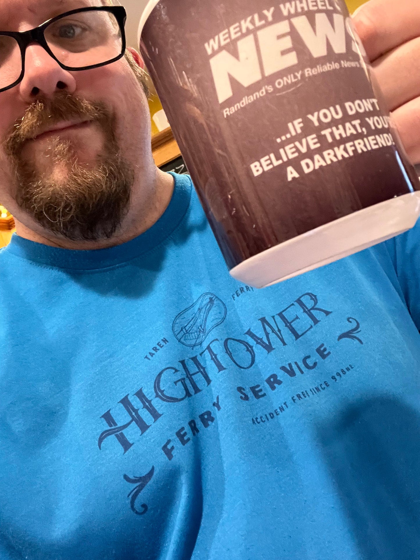 Servicio de ferry de Hightower: camisetas ligeras de recuerdo inspiradas en la Rueda del Tiempo
